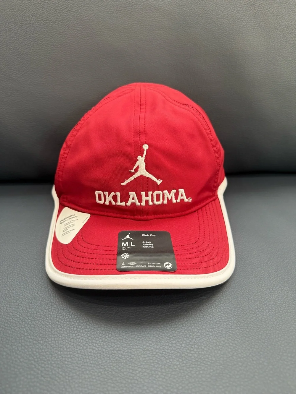 Jordan Nike Oklahoma Sooners NCAA Team Issue Club Cap Hat Size M/L Adjustable